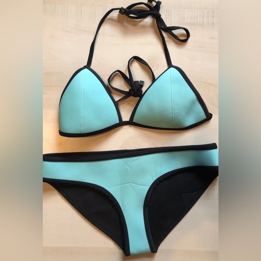 Triangl Neoprene Bikini Set M/L